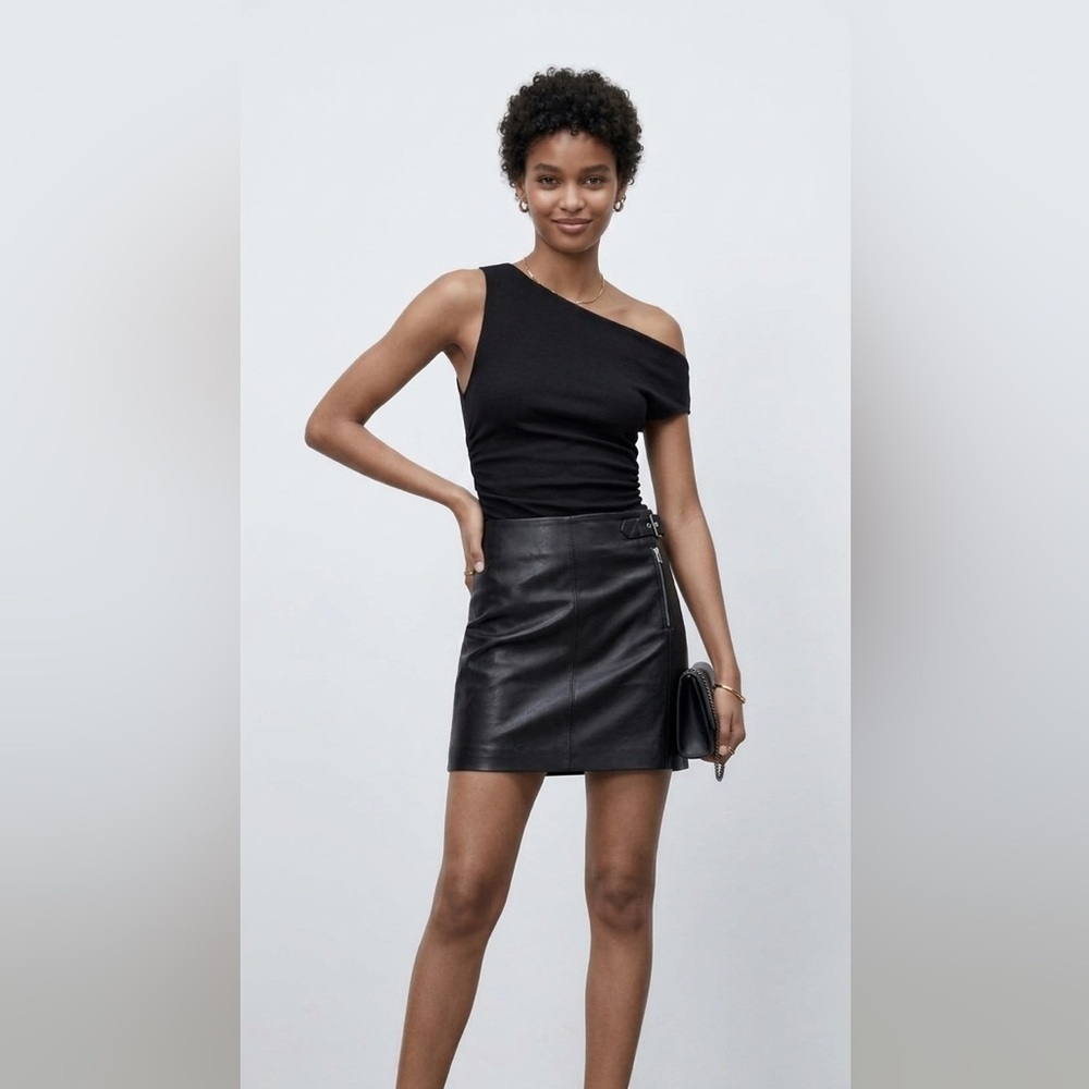 Zara Asymmetrical Black Top